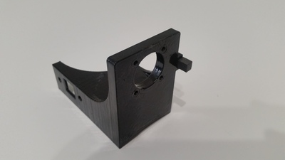 Front view of the v2 rotator bracket